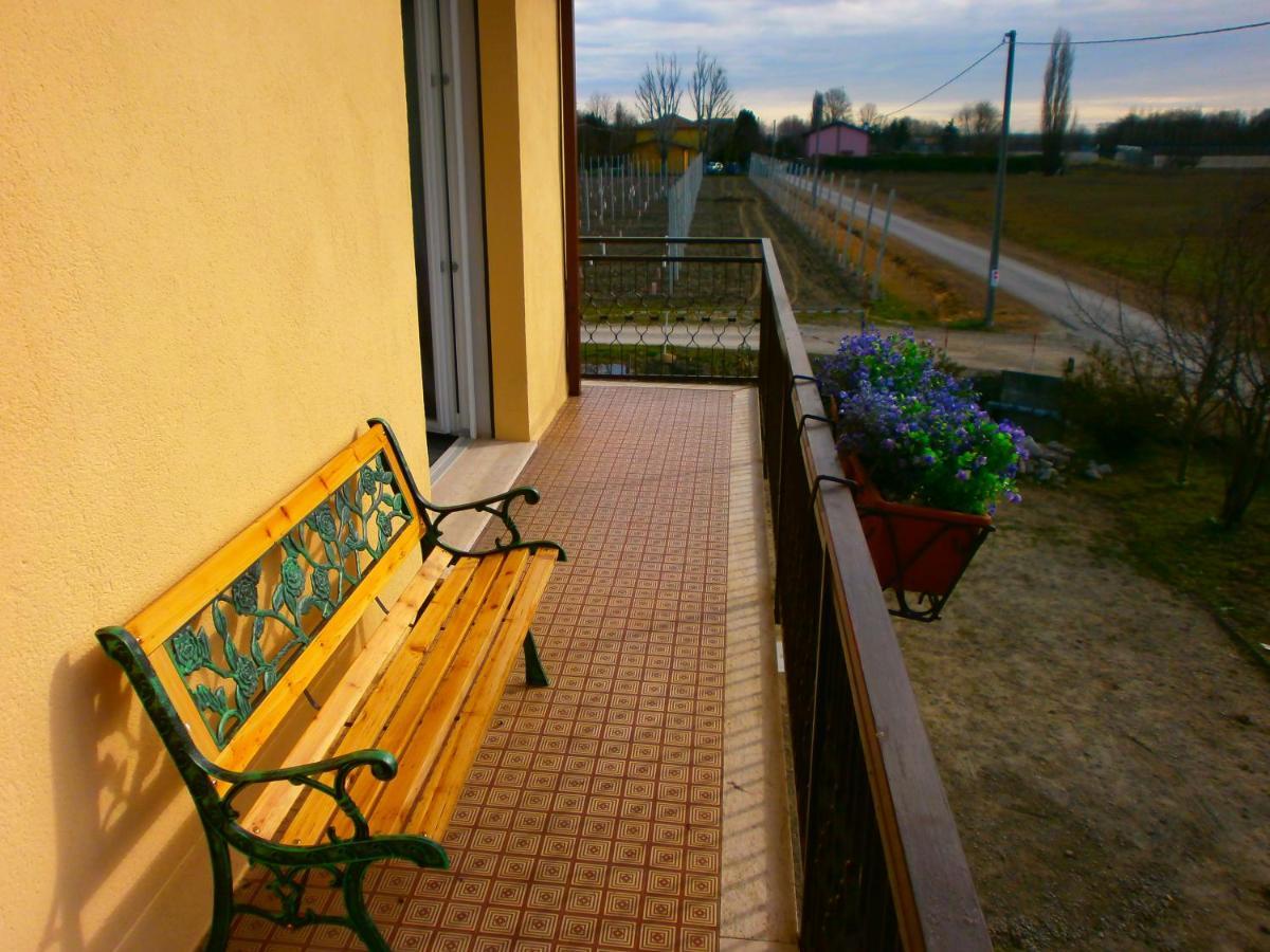 Il Leprotto - Room & Breakfast Altedo Екстериор снимка